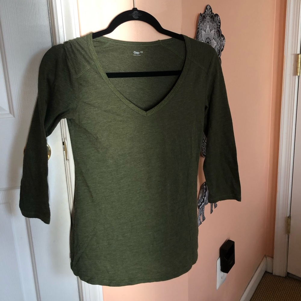 GREEN TOP